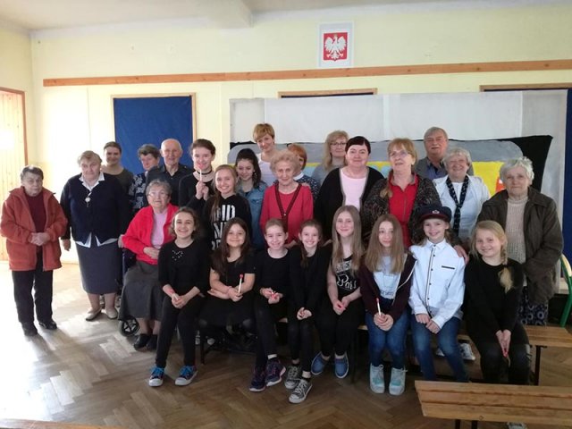Przedstawienie w SP2 05.04.17